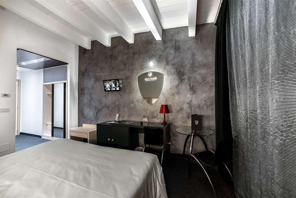 Daytona Business Hotel Collecchio Bilik gambar